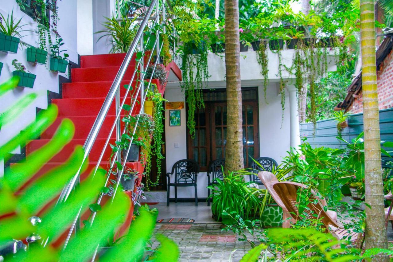 Sigiri Tarushan Home Stay Sigiriya Bagian luar foto